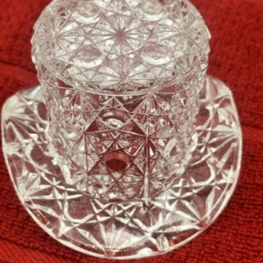 VINTAGE FENTON CLEAR DAISY AND BUTTON 3 1/2” TOP HAT TOOTHPICK HOLDER